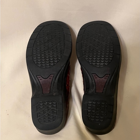 Ariat Women's Brown Leather Ostrich Print Slip On Clogs With Tassels Size 9 - Picture 9 of 11